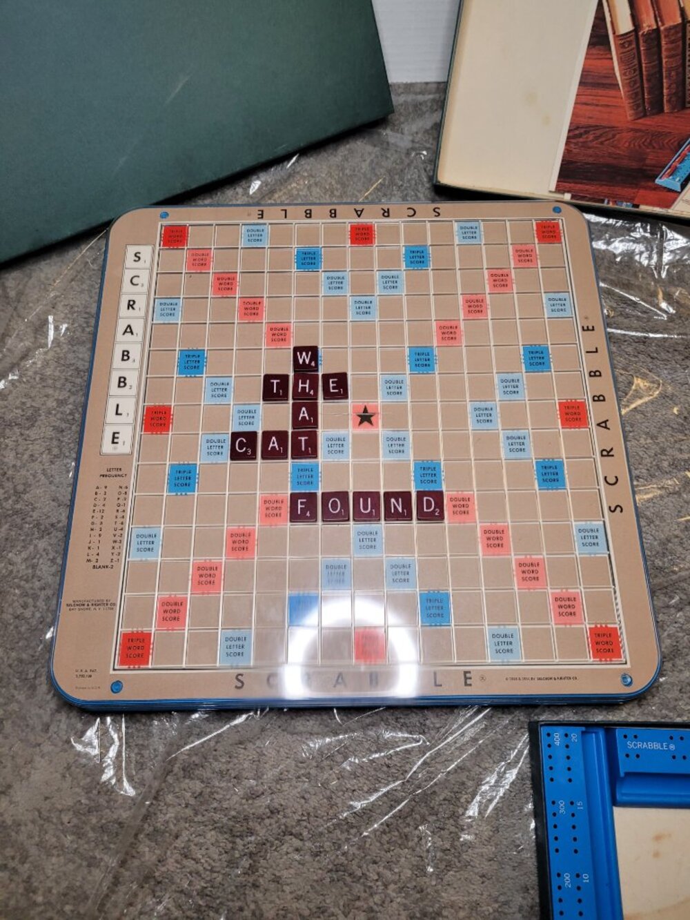 Scrabble Deluxe Edition Rotating Turntable COMPLETE 1972